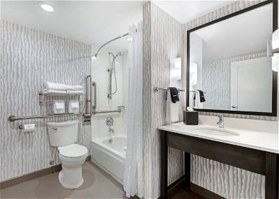 Double Queen Ocean - ADA - Tub 5